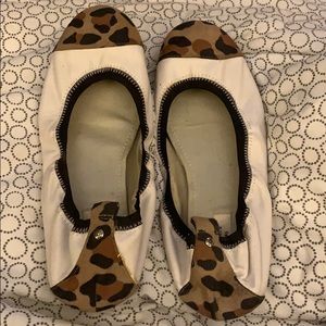 Vera Wang flats